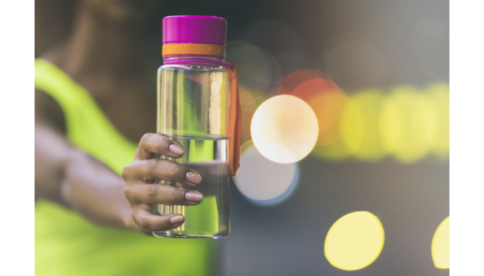 Water bottle in hand | DNAfit Blog